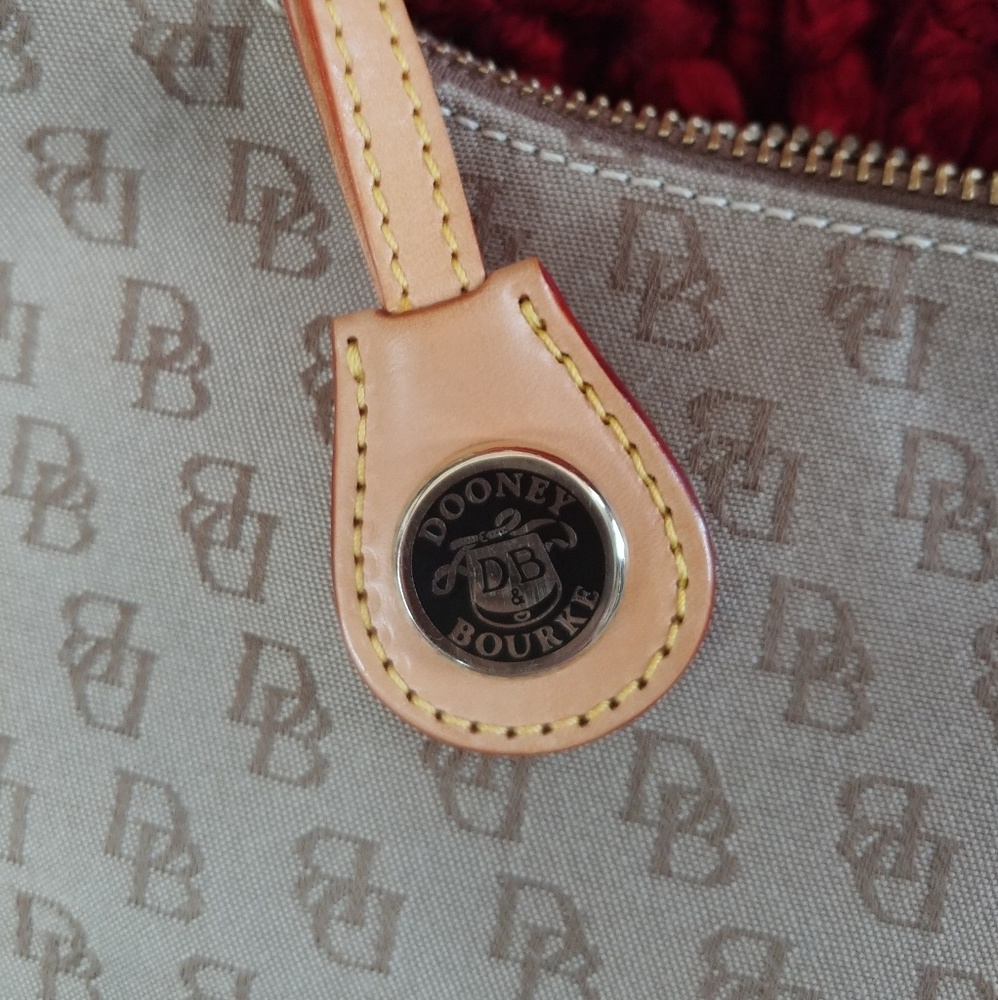 Dooney & Bourke small handbag